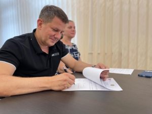 Підписано договір про співпрацю між ХНУРЕ та університетом Ліможу